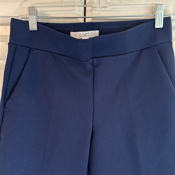 NWOT LOFT Navy Pull-On Ponte Ankle Pant, Size MP - Picture 3 of 3